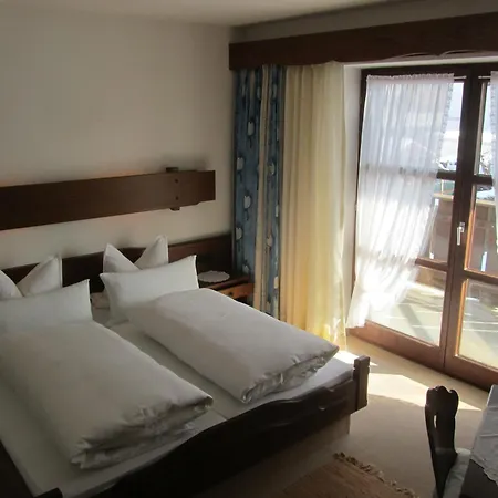 Landhaus Sailer Mittenwald Zimmer foto