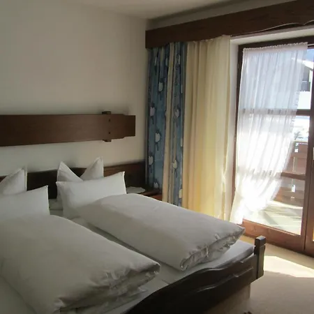 Landhaus Sailer Mittenwald Zimmer foto